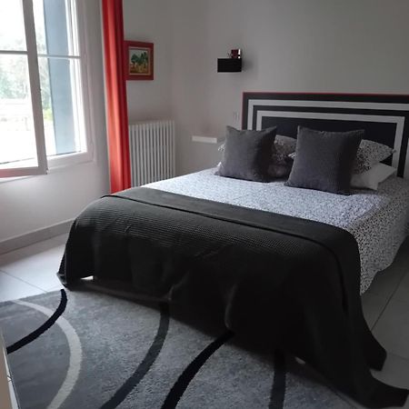 Cote Remparts Hotel Provins Kültér fotó